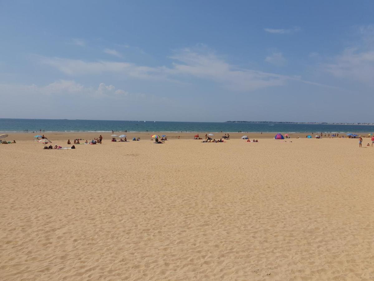 Le Studio Galliéni vue panoramique face mer a fait peau neuve! Pornichet Extérieur photo