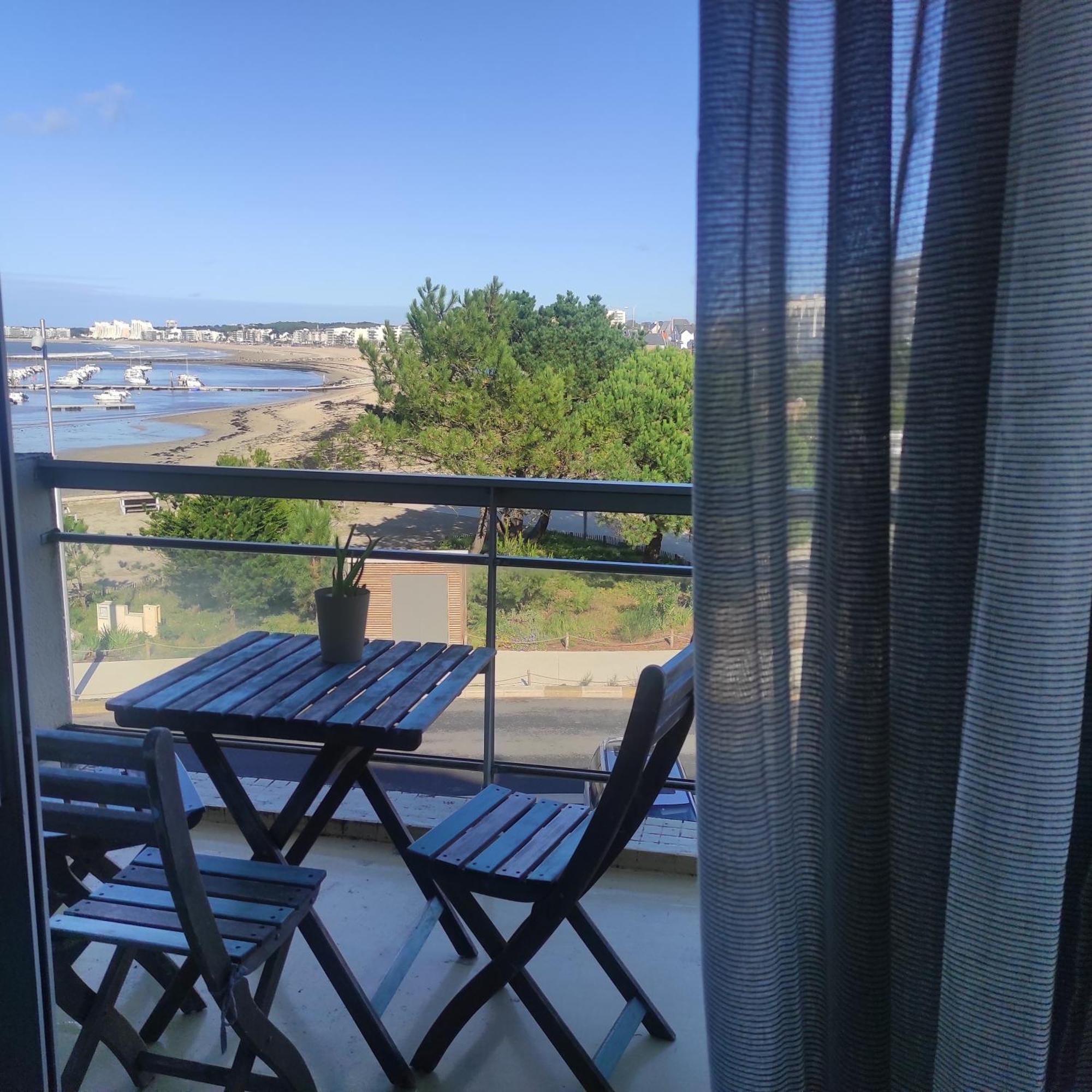 Le Studio Galliéni vue panoramique face mer a fait peau neuve! Pornichet Extérieur photo