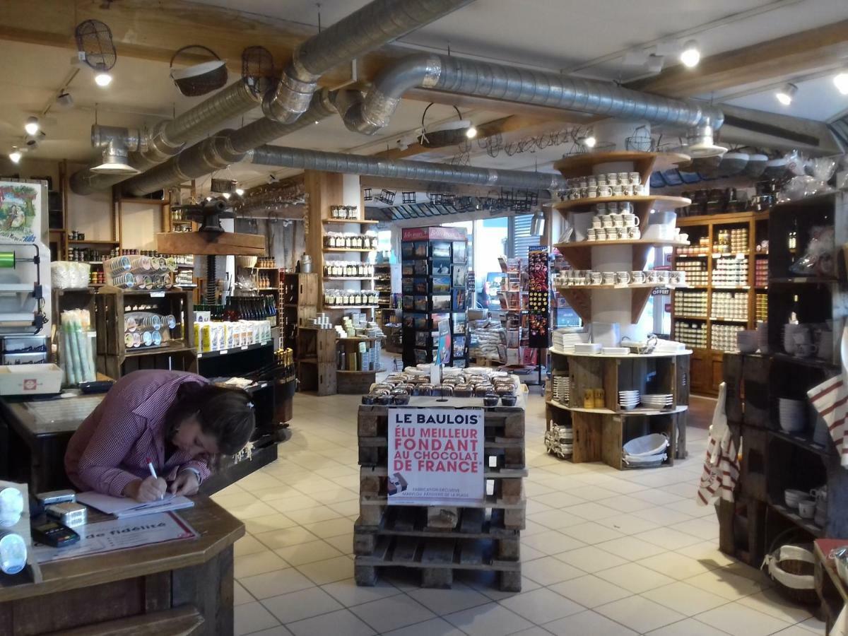 Le Studio Galliéni vue panoramique face mer a fait peau neuve! Pornichet Extérieur photo