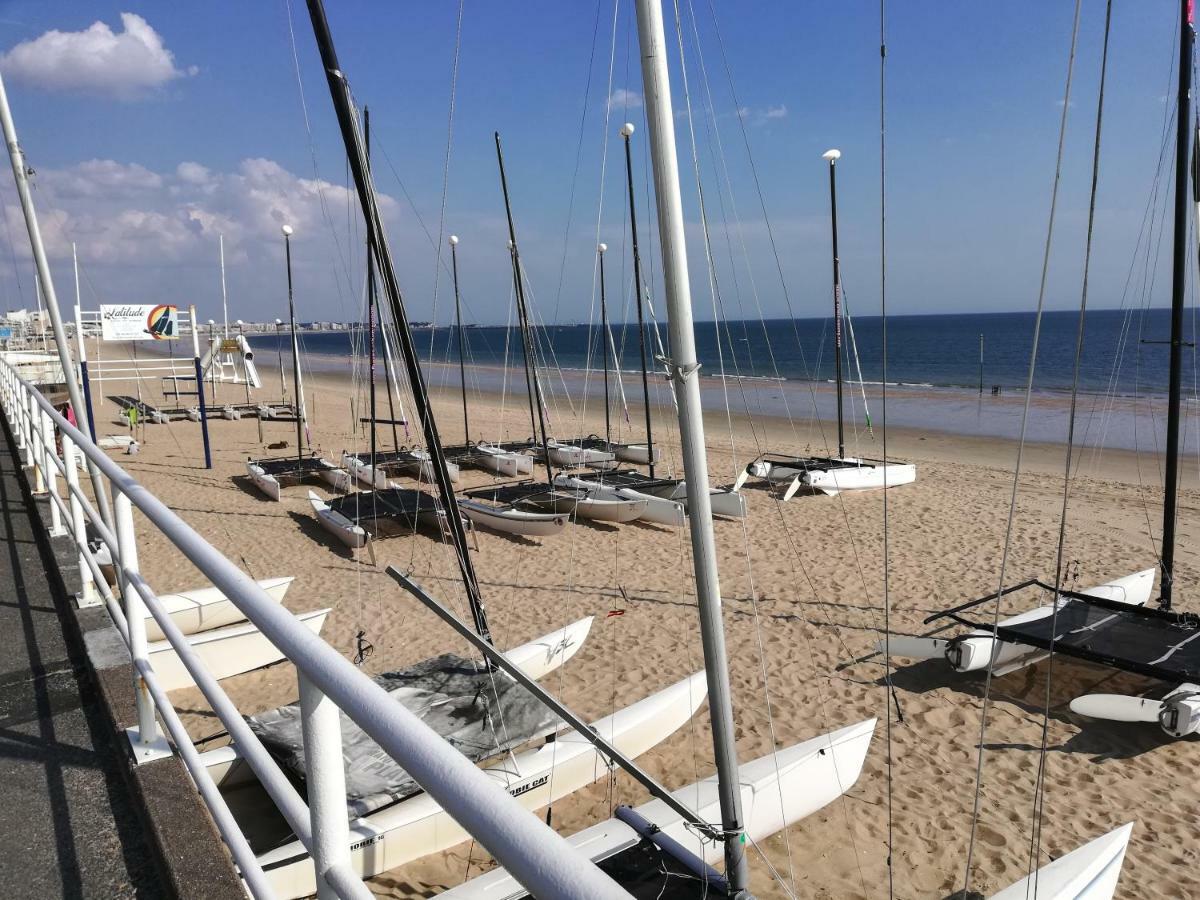 Le Studio Galliéni vue panoramique face mer a fait peau neuve! Pornichet Extérieur photo